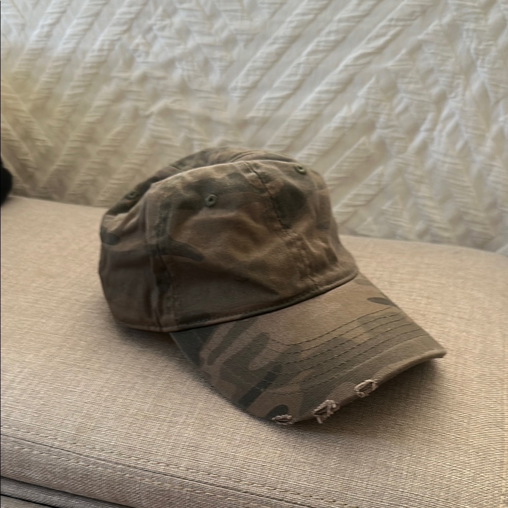 Women’s Army Print Baseball hat